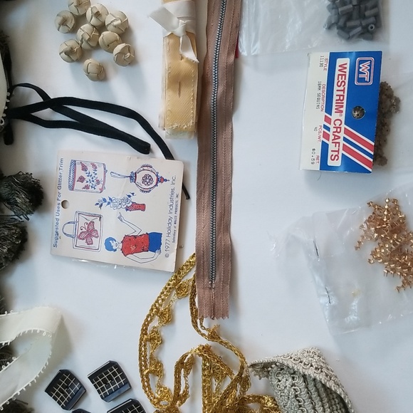 Trimmings Sewing Buttons Sets Beads Spacers Holiday Vintage Accessories - Picture 14 of 16